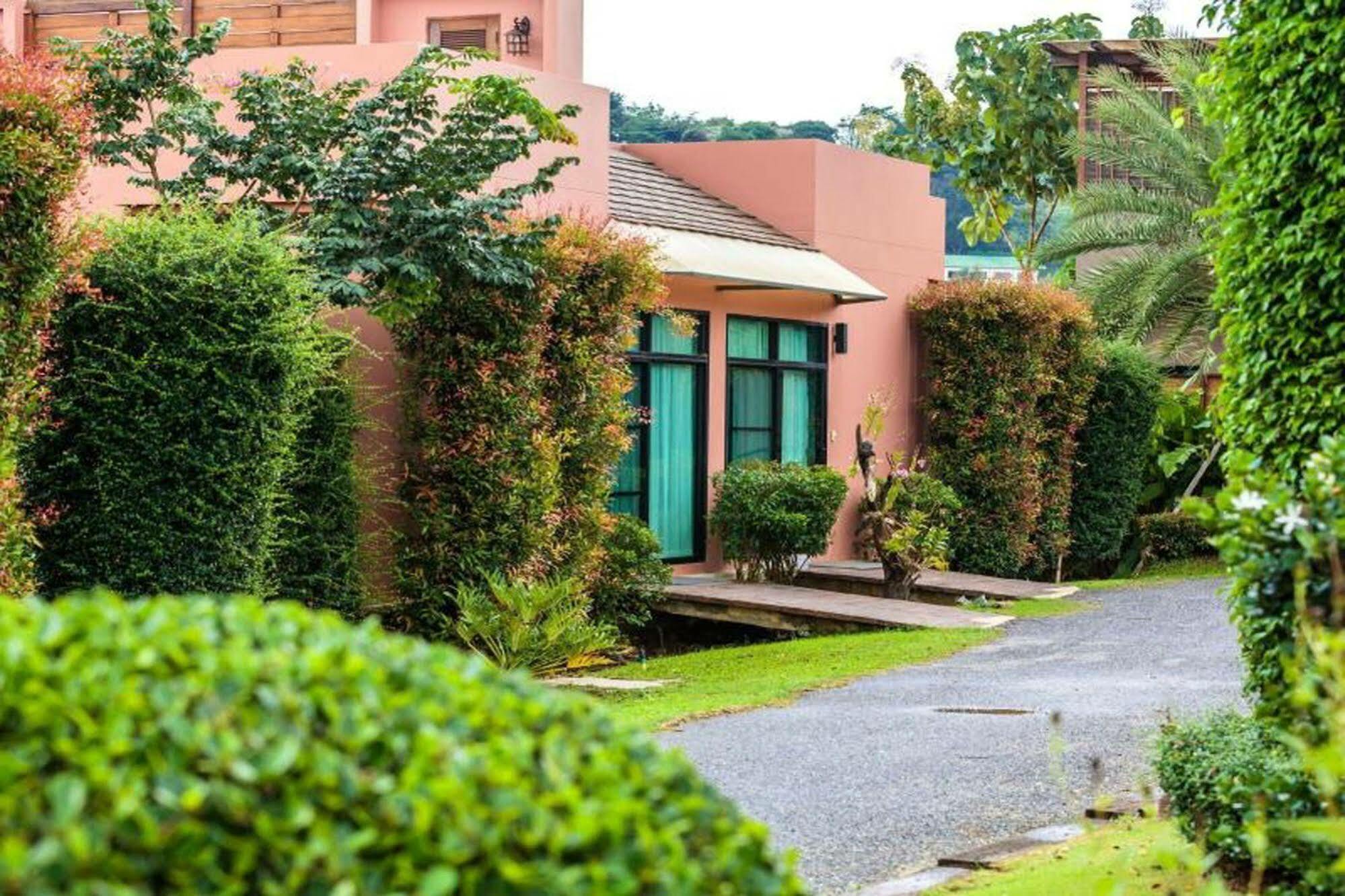 Phukumhom Khao Yai Hotel Wangkata Екстериор снимка